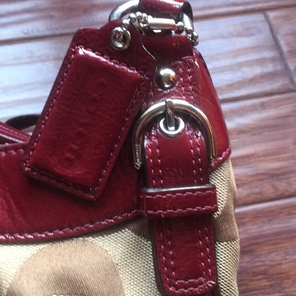 Coach Purse w/ Several Pockets - Picture 2 of 8